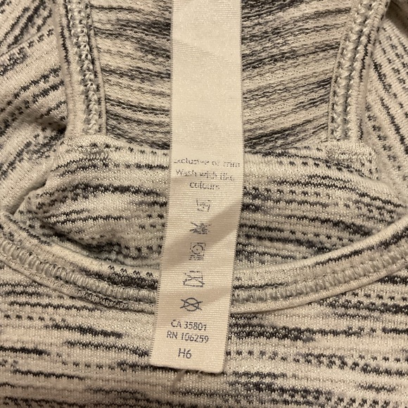 Lululemon Women’s Essential Tank Top Tiger Space Dye Black/White - Picture 7 of 7